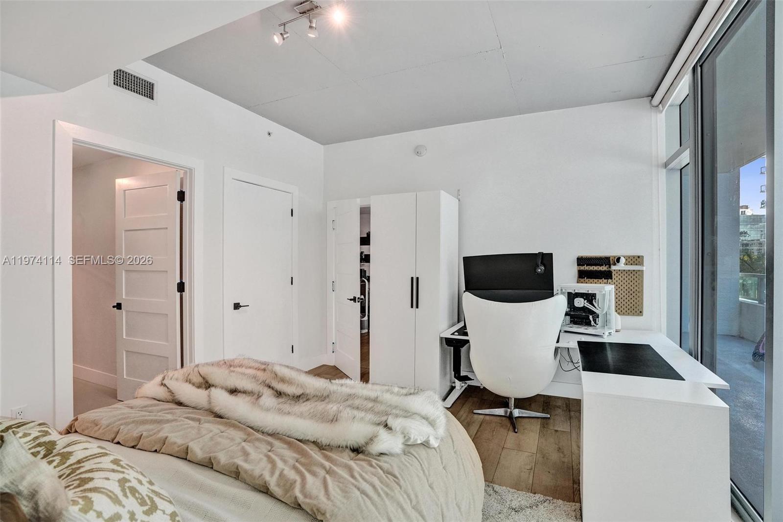 3301 NE 1st Ave #L0302 Miami, FL 33137