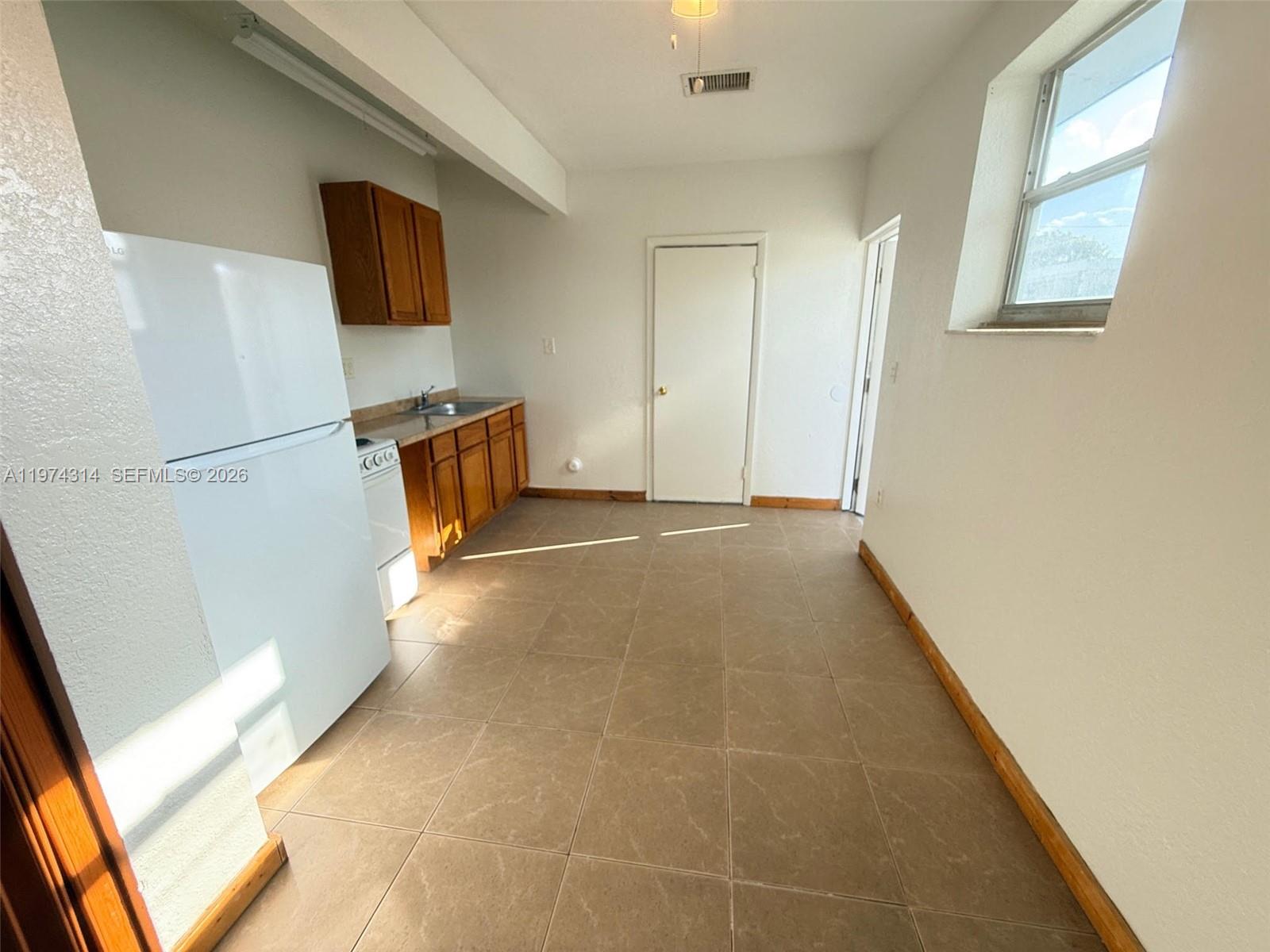 1612 NE 169th St #1 North Miami Beach, FL 33162