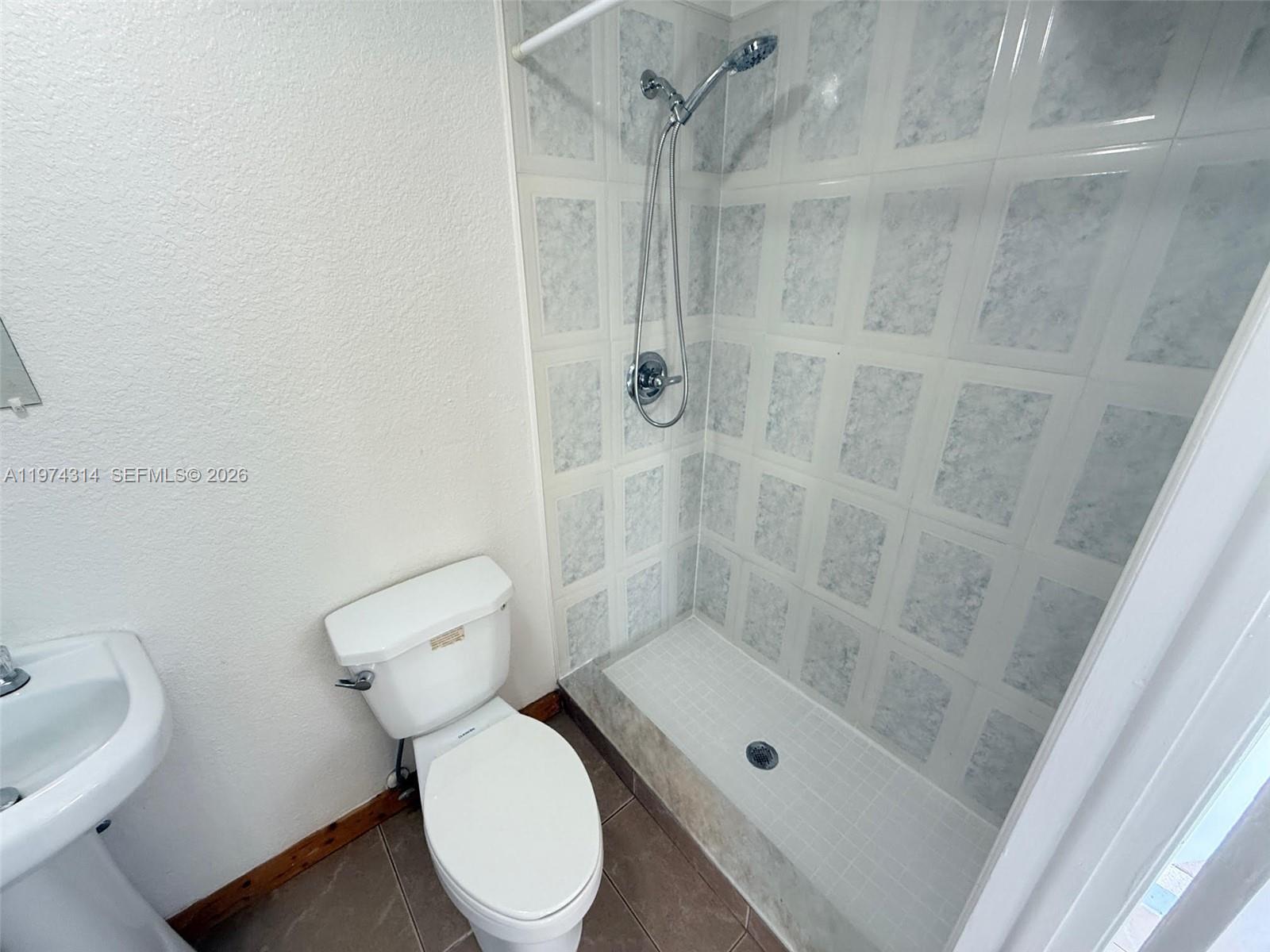 1612 NE 169th St #1 North Miami Beach, FL 33162