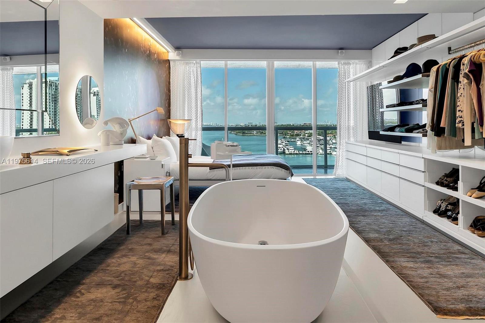 10 Venetian Way #904 Miami Beach, FL 33139