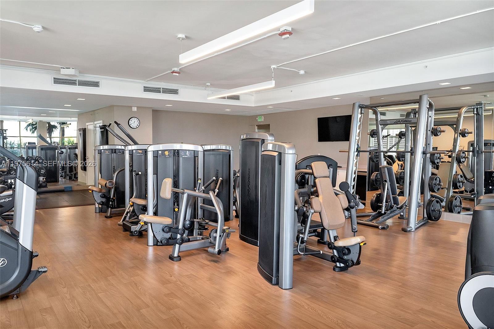 10 Venetian Way #904 Miami Beach, FL 33139