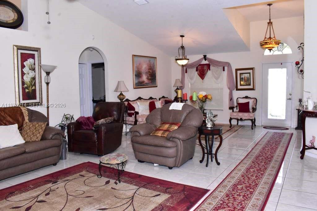 1084 SW Di Lido Ln Port St Lucie, FL 34953