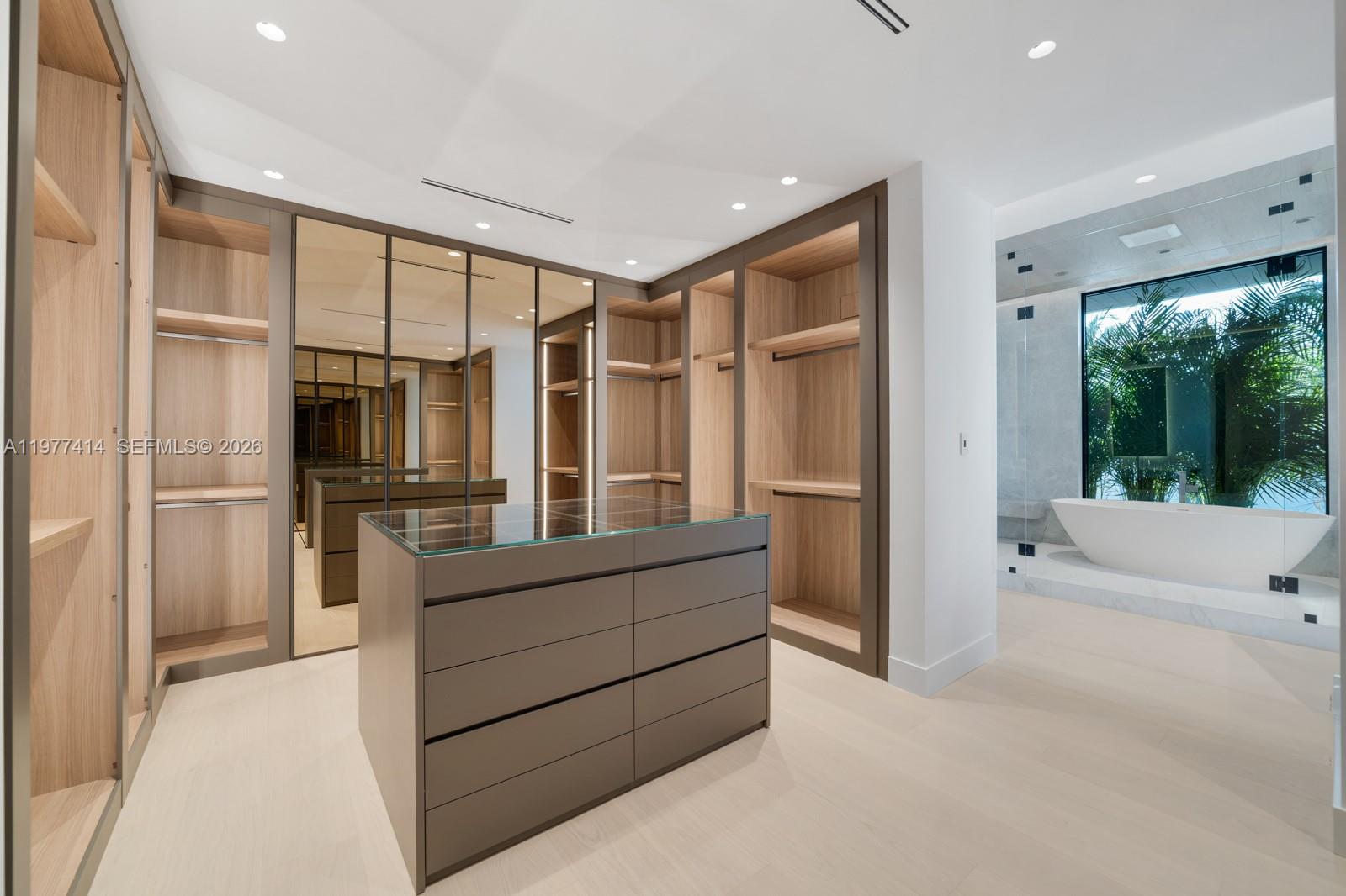 1745 W 24th St Miami Beach, FL 33140