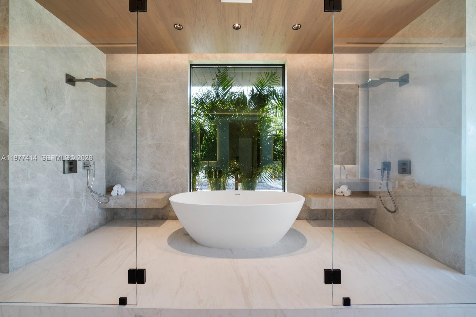 1745 W 24th St Miami Beach, FL 33140