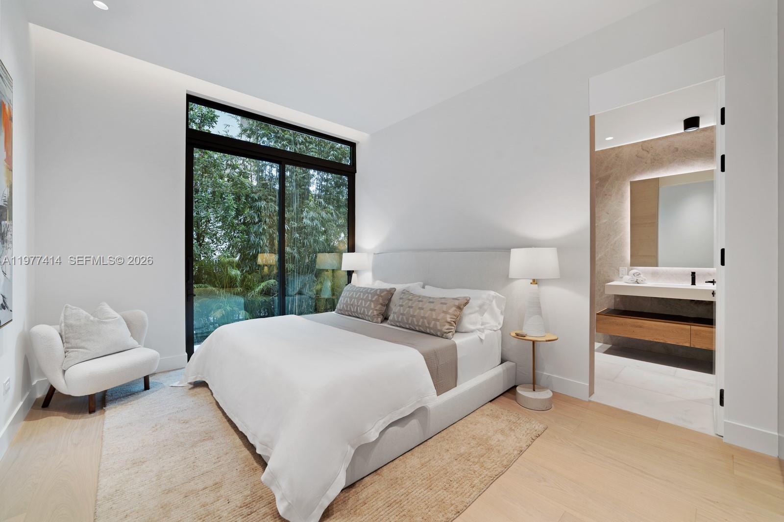 1745 W 24th St Miami Beach, FL 33140