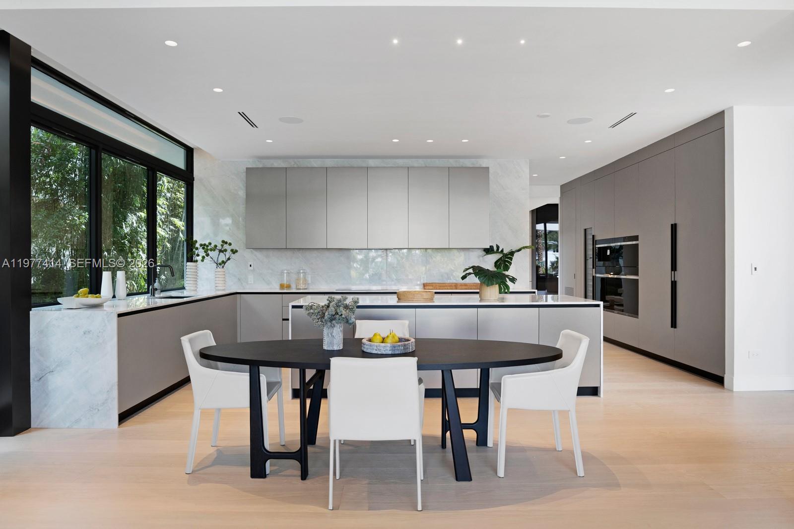 1745 W 24th St Miami Beach, FL 33140