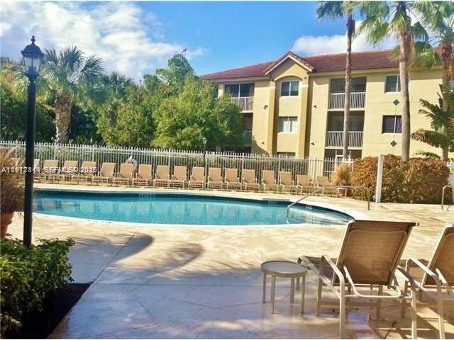 440 S Park Rd #4-102