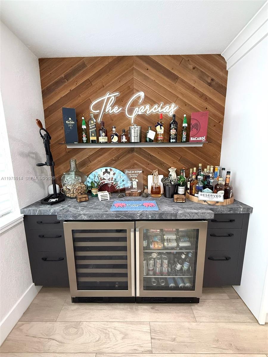 6545 SW 27th St Miami, FL 33155