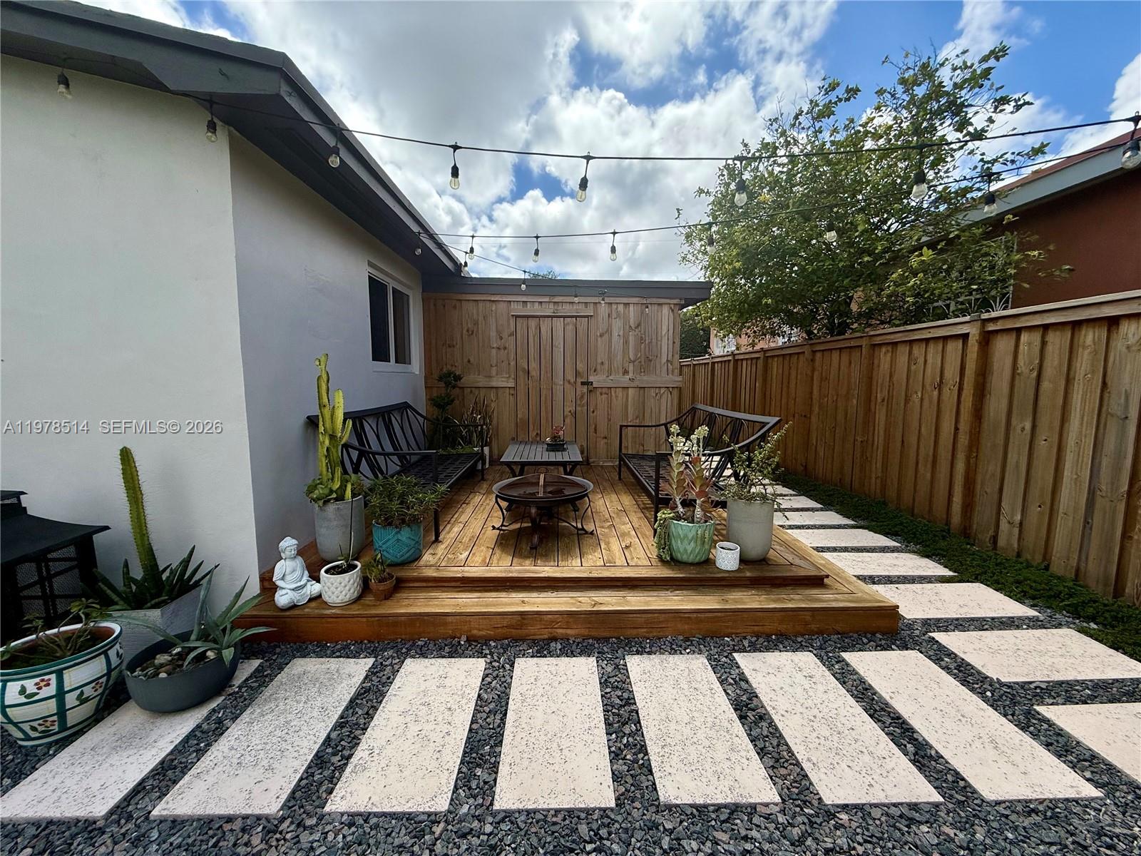 6545 SW 27th St Miami, FL 33155