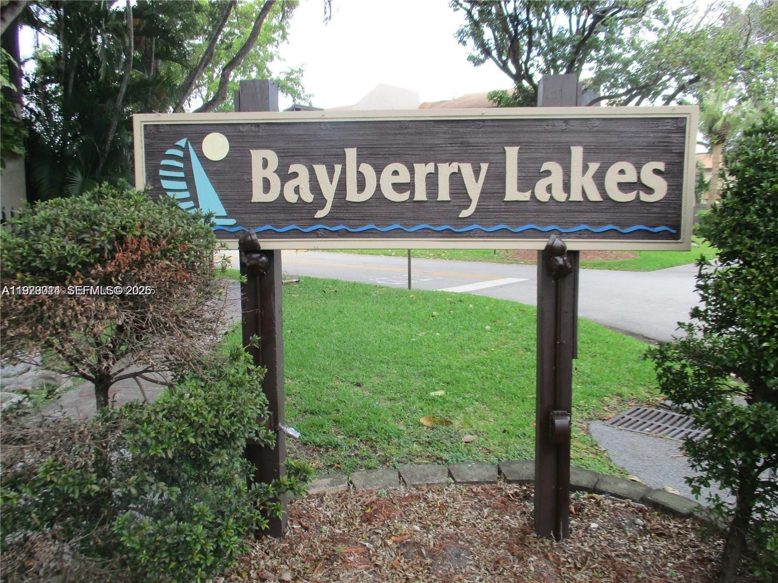 1760 Bayberry Dr Pembroke Pines, FL 33024