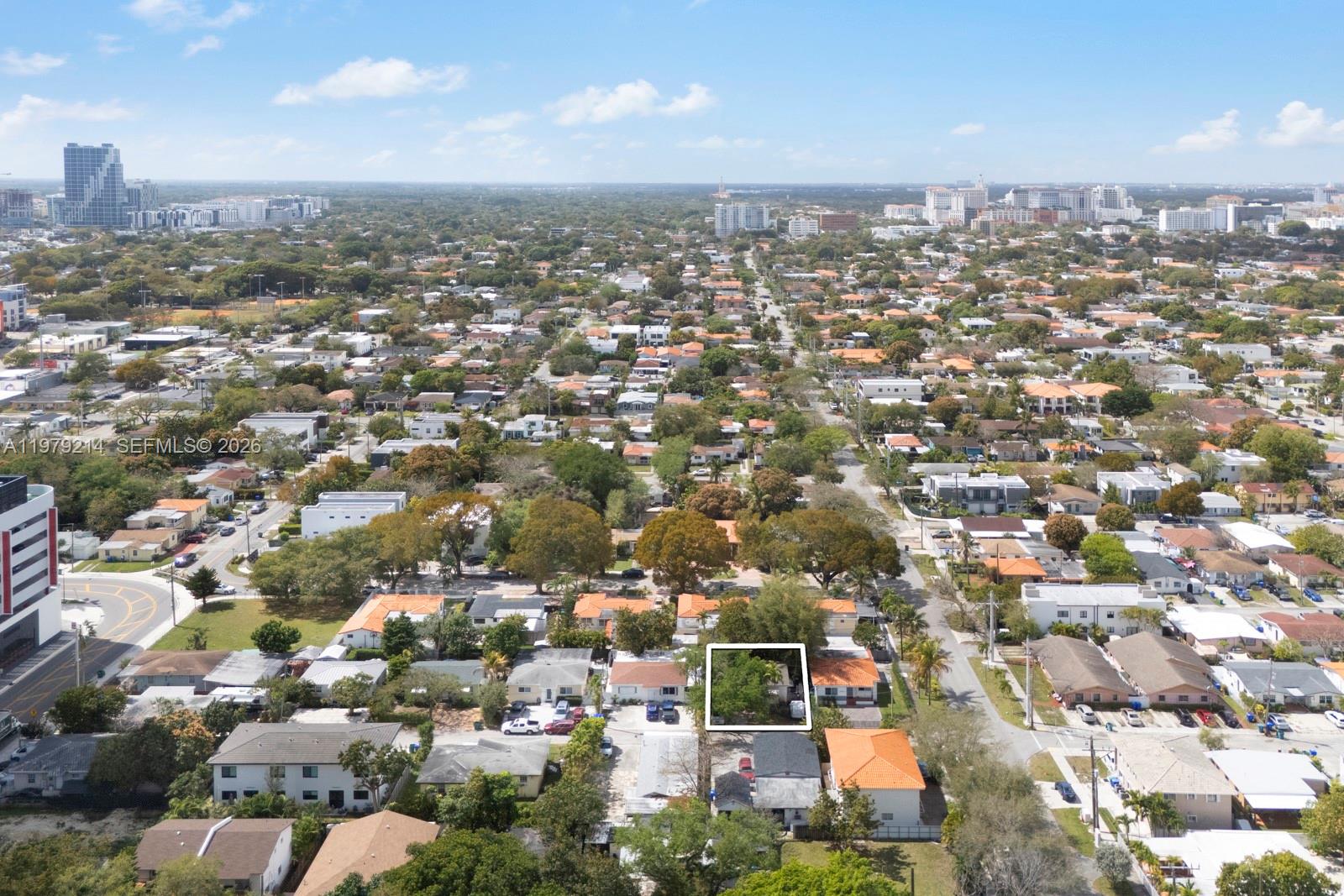 2710 SW 28th Ct Miami, FL 33133