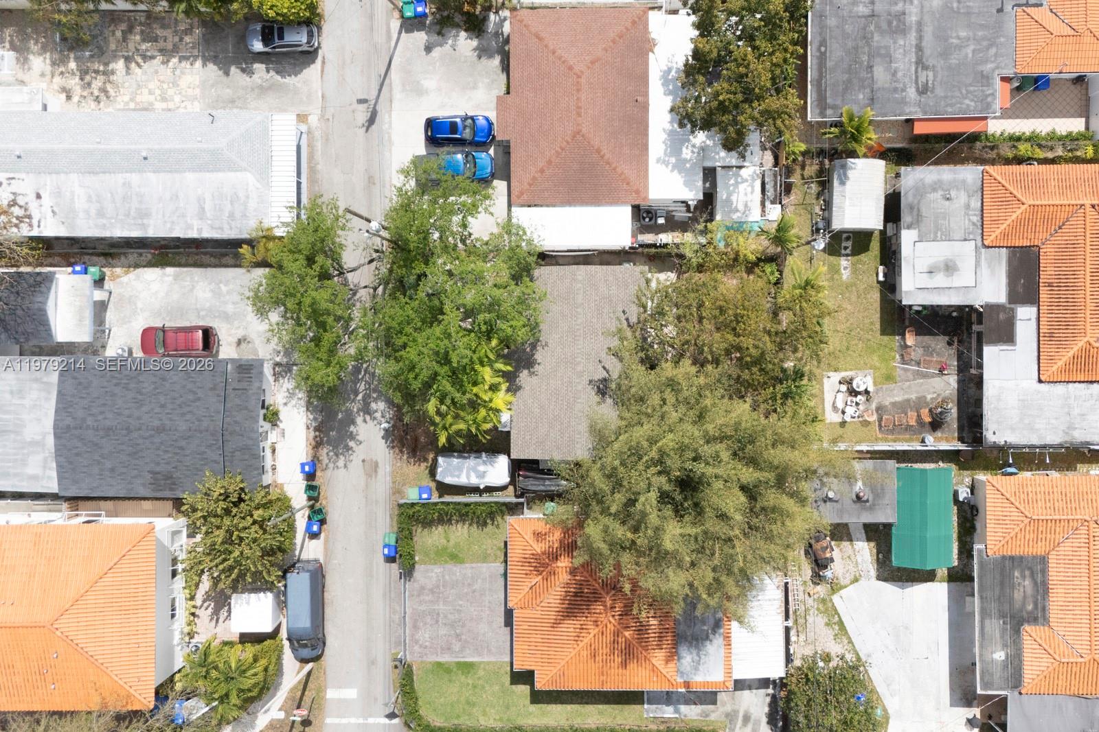 2710 SW 28th Ct Miami, FL 33133