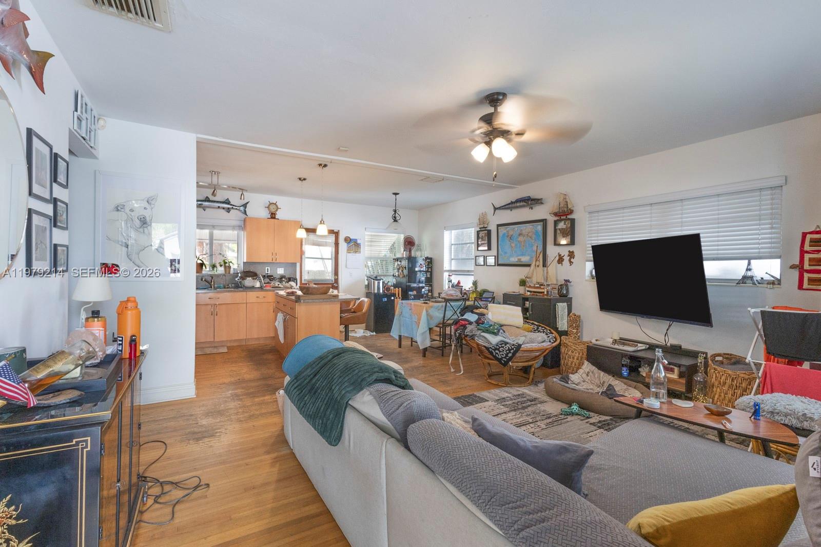 2710 SW 28th Ct Miami, FL 33133