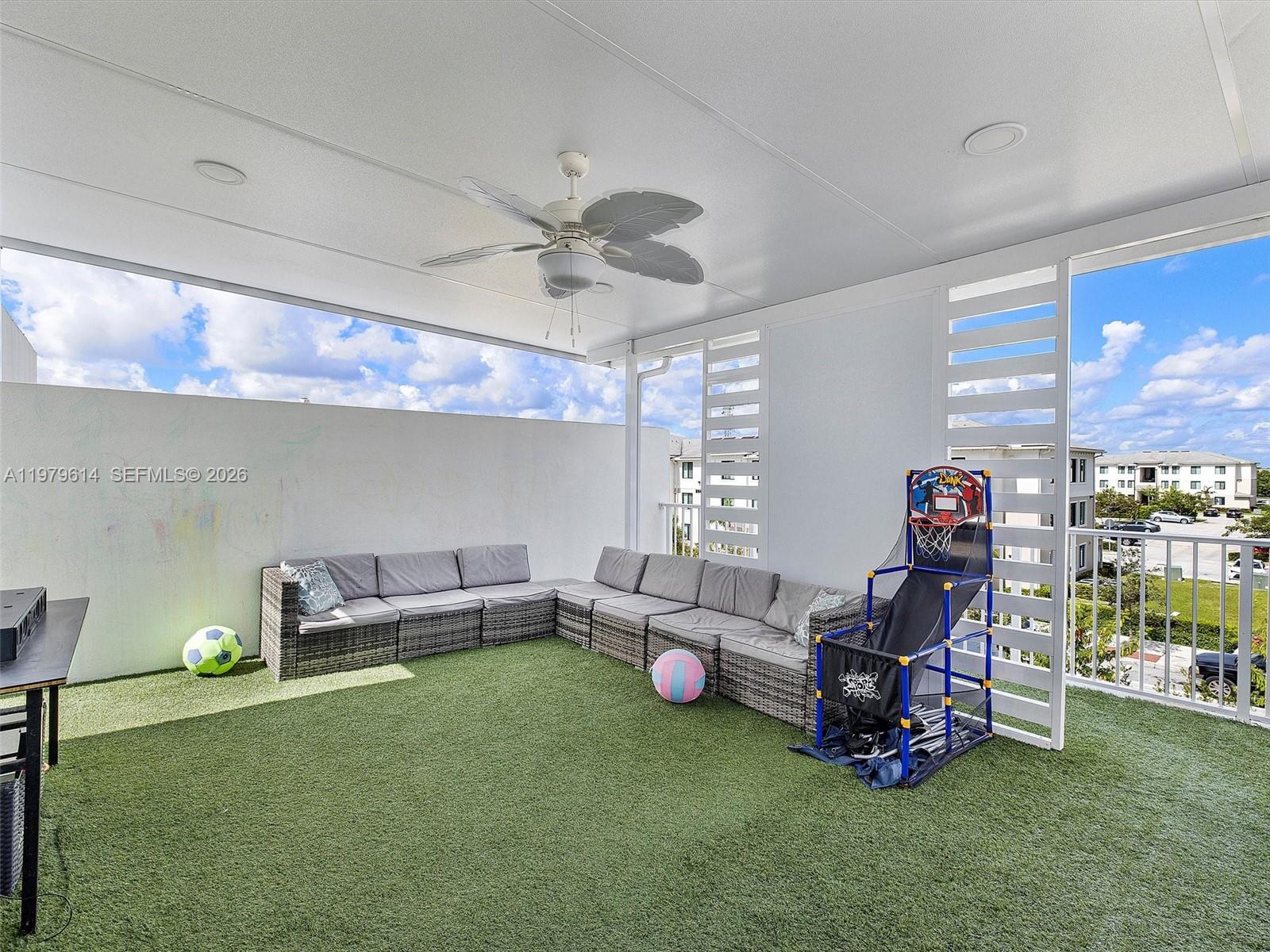 25888 SW 139th Pth Homestead, FL 33032