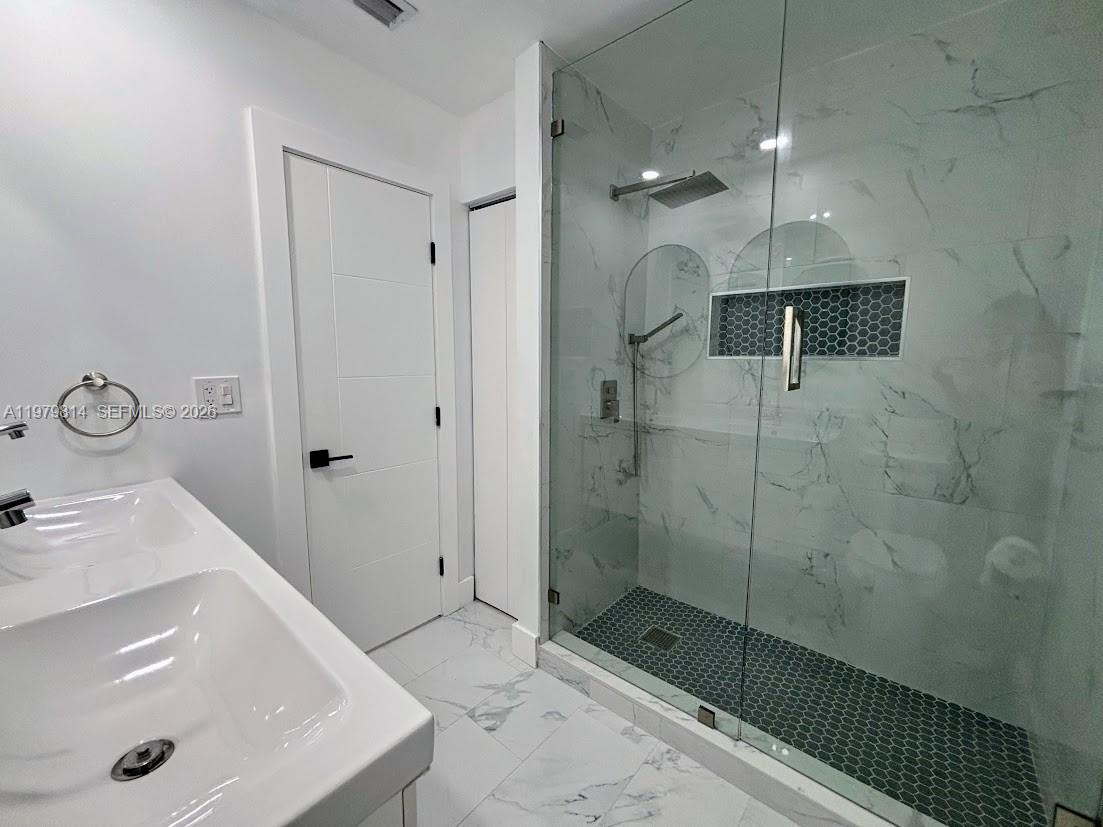 1400 N 70th Ter Hollywood, FL 33024