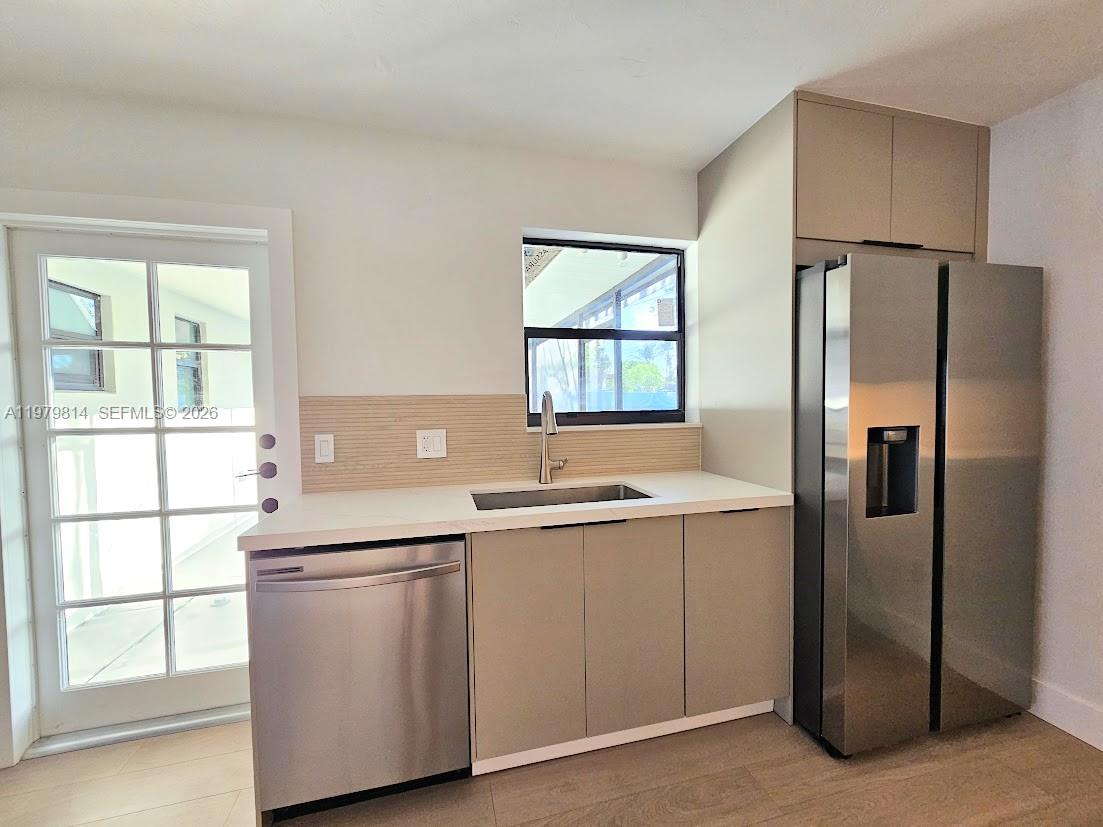 1400 N 70th Ter Hollywood, FL 33024