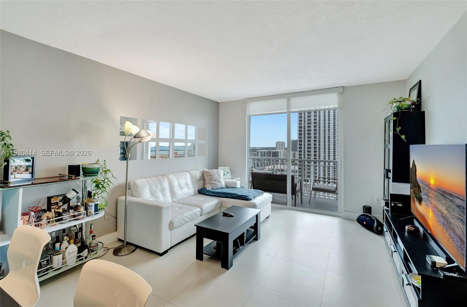 image 1800 Biscayne Plaza9