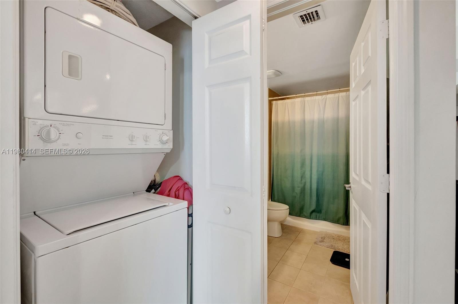 image 1800 Biscayne Plaza15