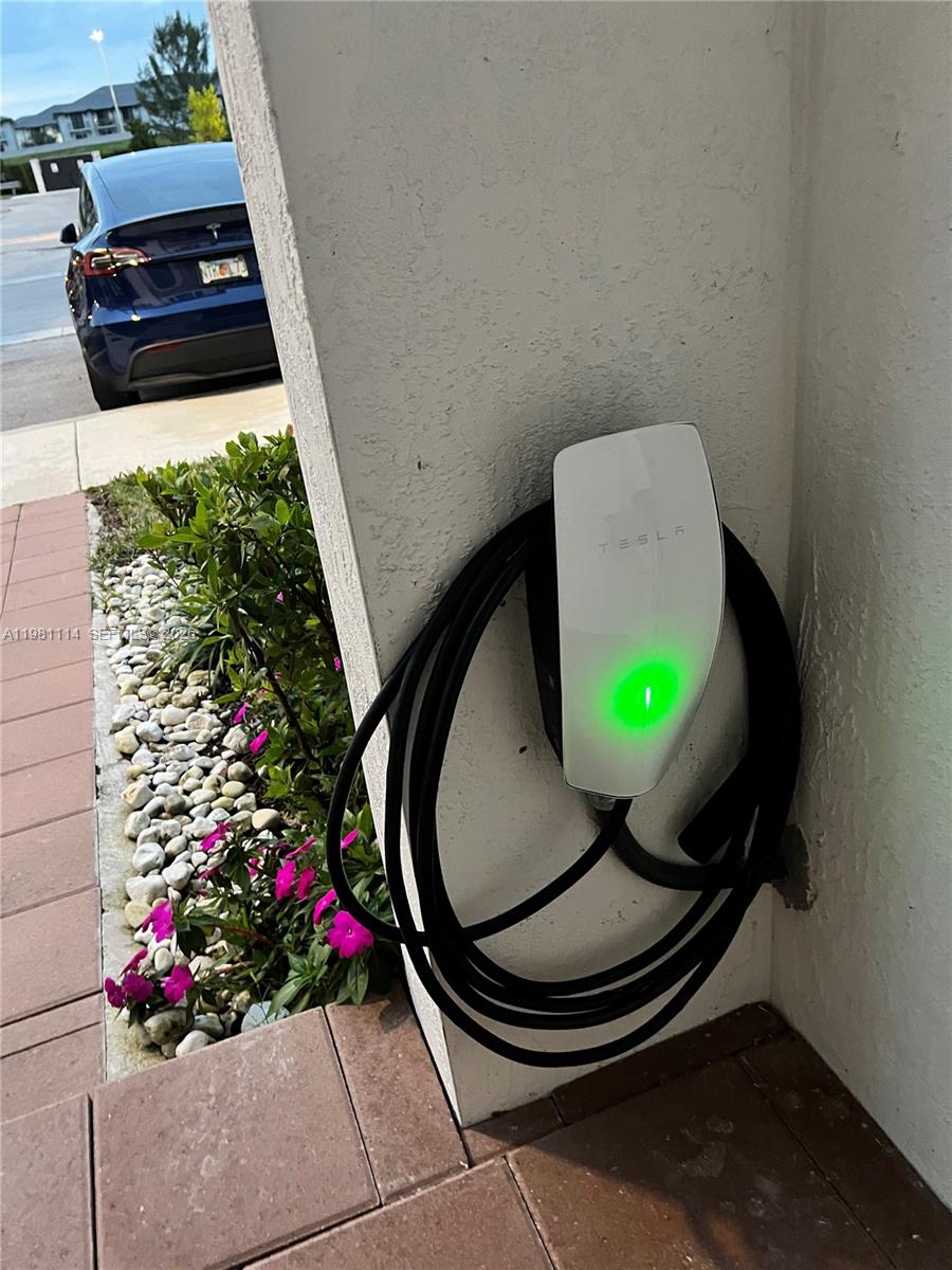 3328 W 114th Ter #3328 Hialeah, FL 33018