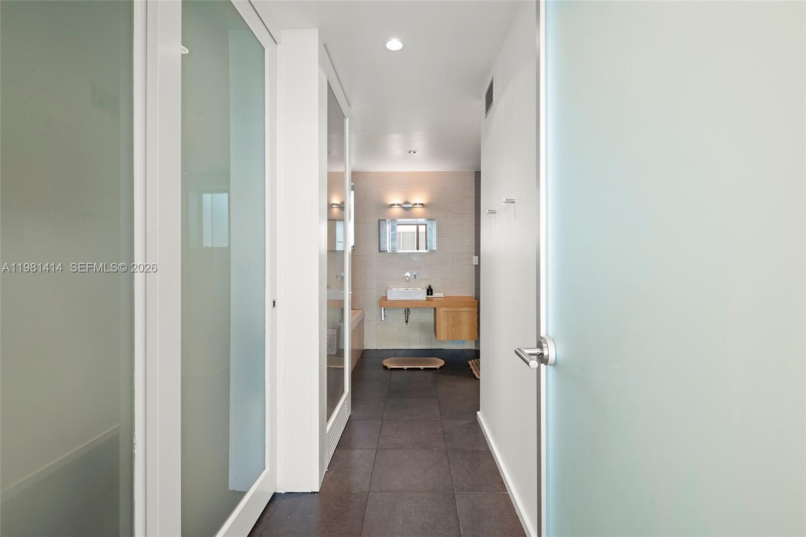 1601 West Ave #202 Miami Beach, FL 33139