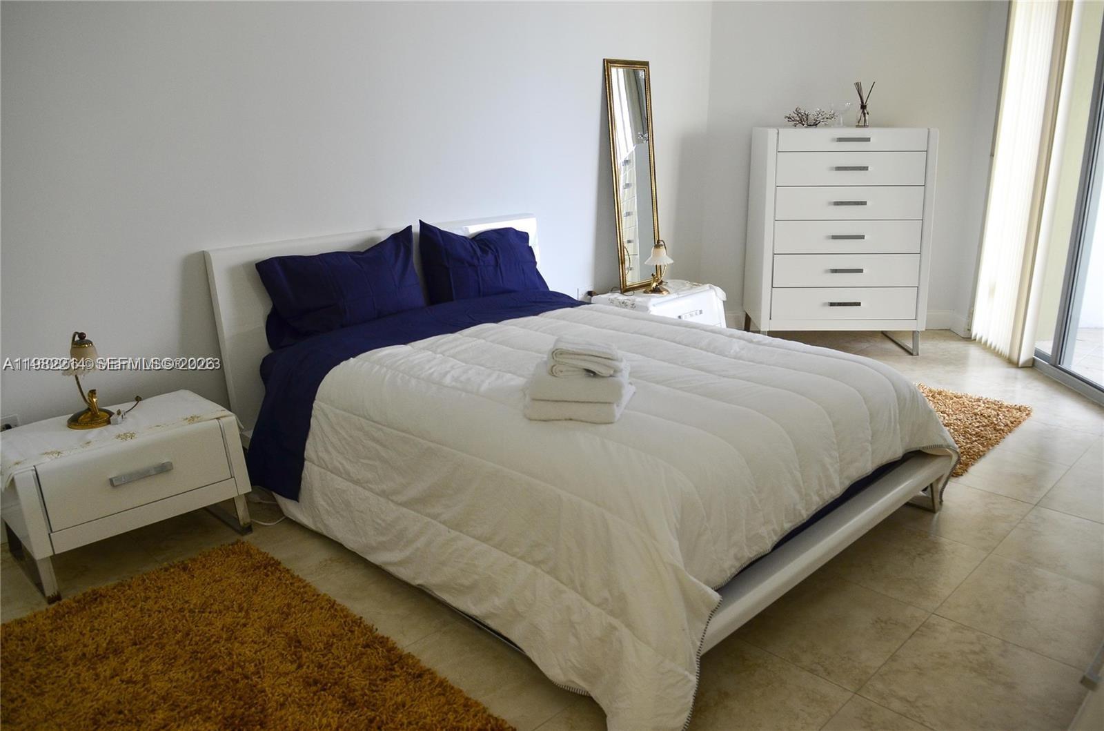 5555 Collins Ave #4A Miami Beach, FL 33140