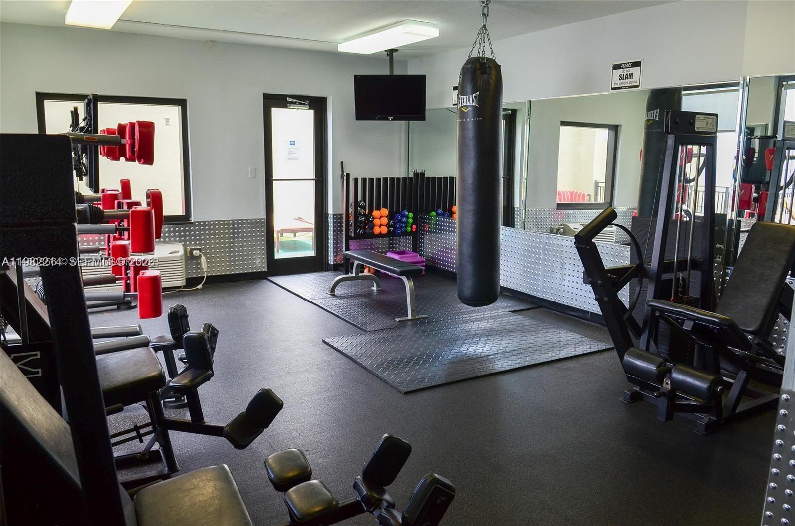 5555 Collins Ave #4A Miami Beach, FL 33140