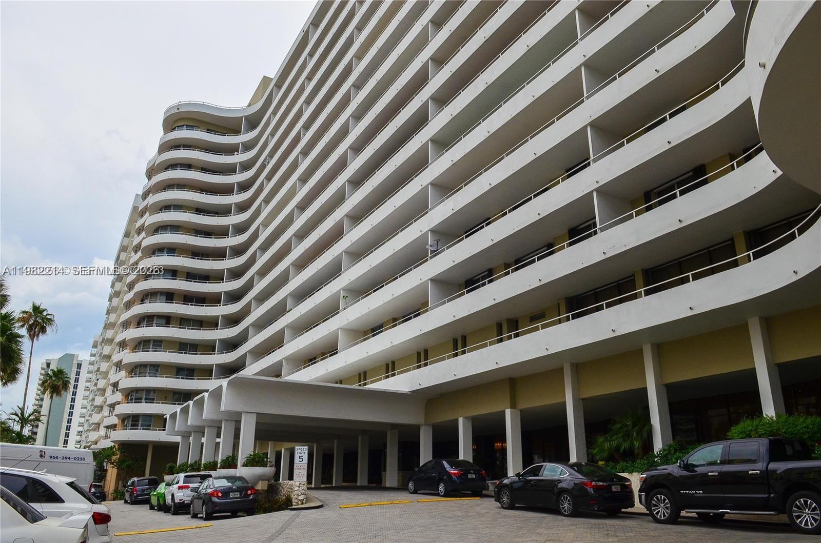 5555 Collins Ave #4A Miami Beach, FL 33140