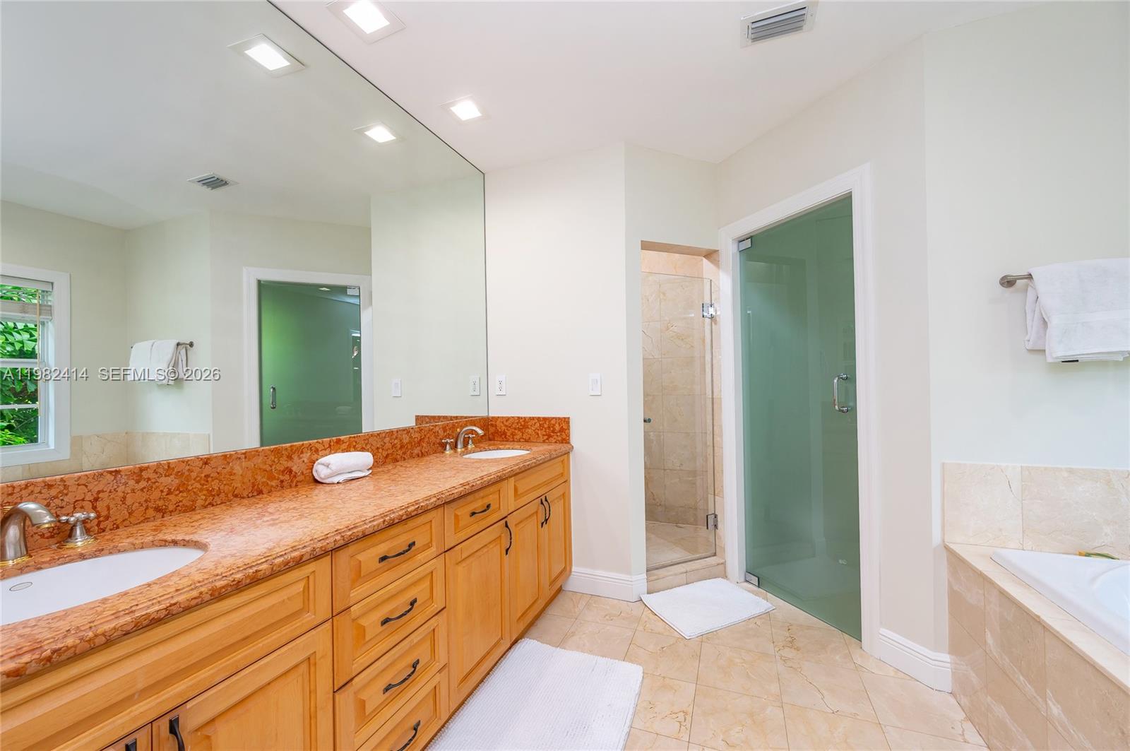 760 Glenridge Rd Key Biscayne, FL 33149