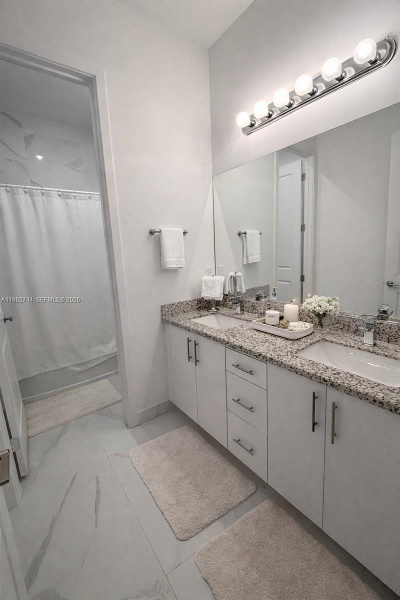 22255 SW 132nd Ave Miami, FL 33170