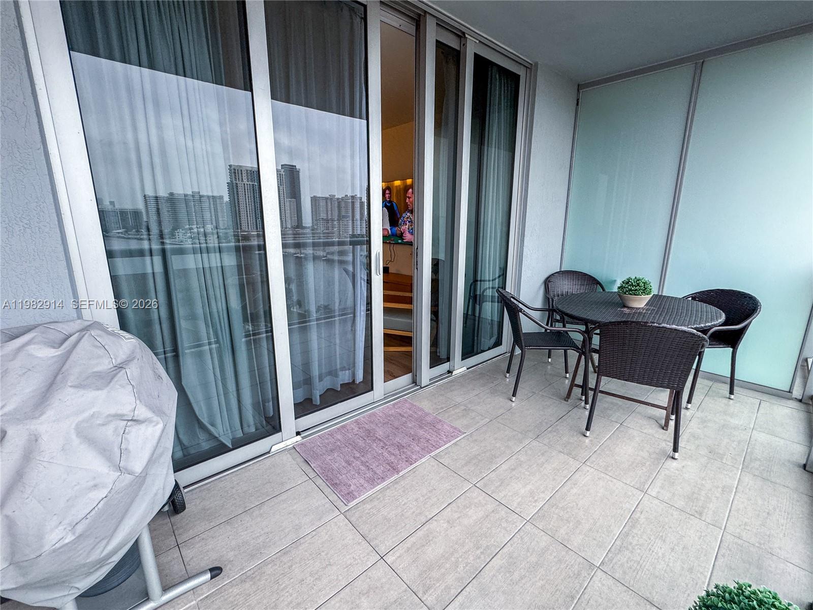 2602 E Hallandale Bch Blvd #R805 Hallandale Beach, FL 33009