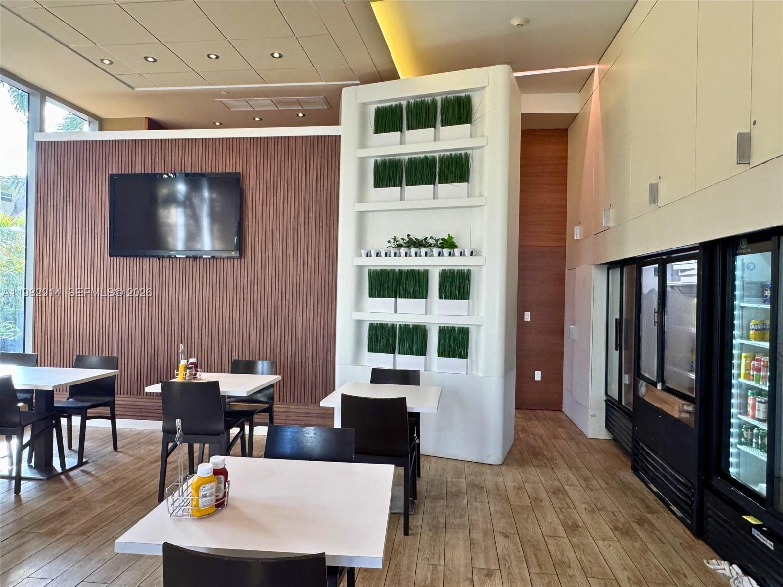 2602 E Hallandale Bch Blvd #R805 Hallandale Beach, FL 33009