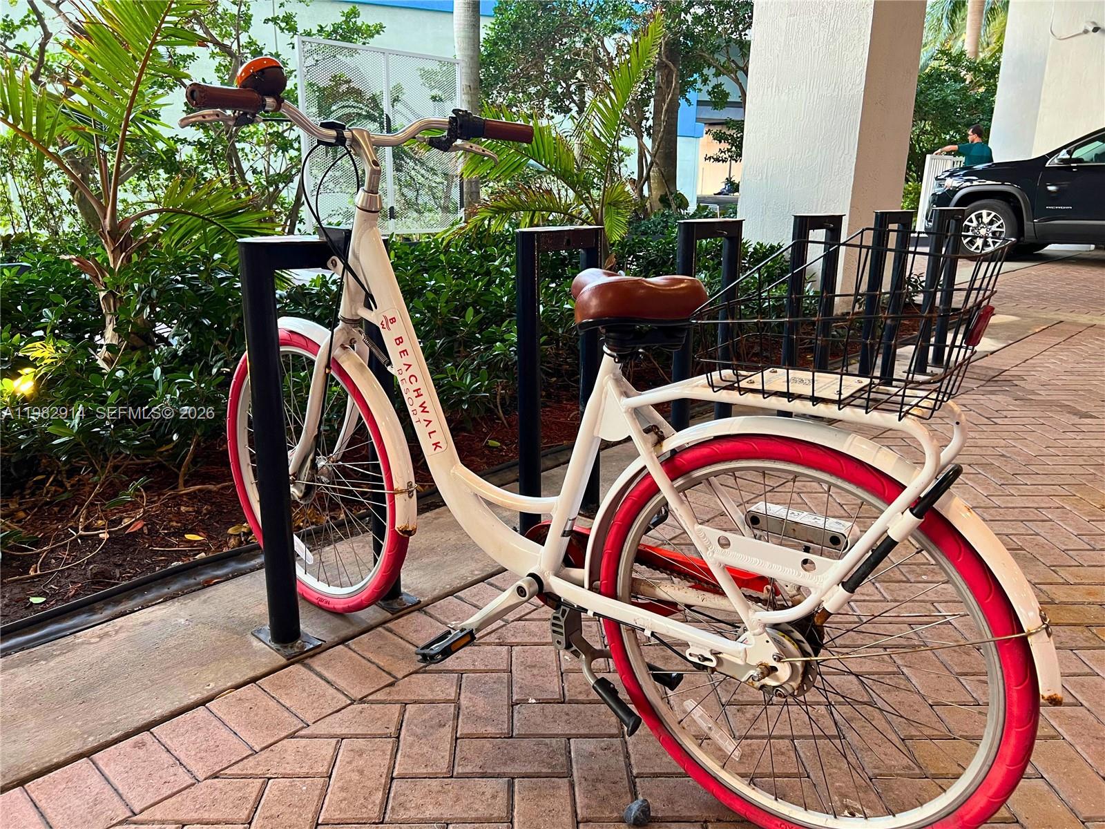 2602 E Hallandale Bch Blvd #R805 Hallandale Beach, FL 33009