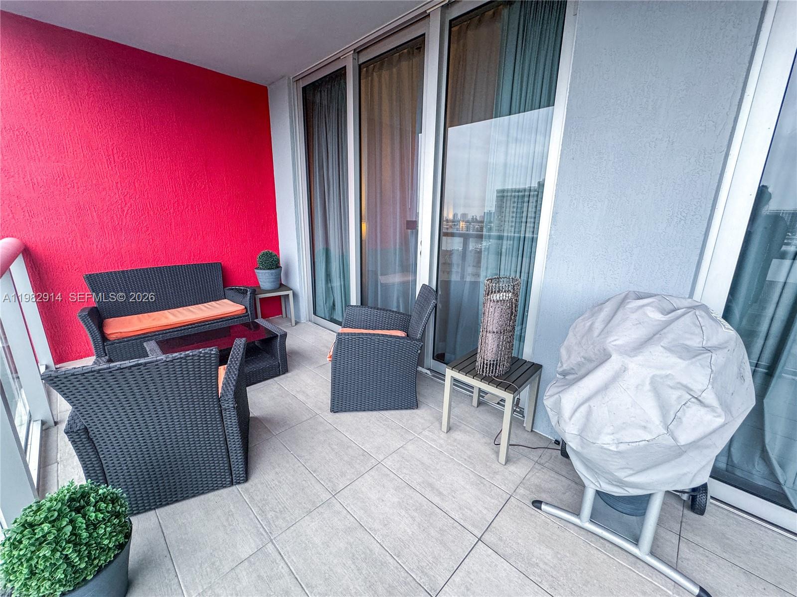 2602 E Hallandale Bch Blvd #R805 Hallandale Beach, FL 33009