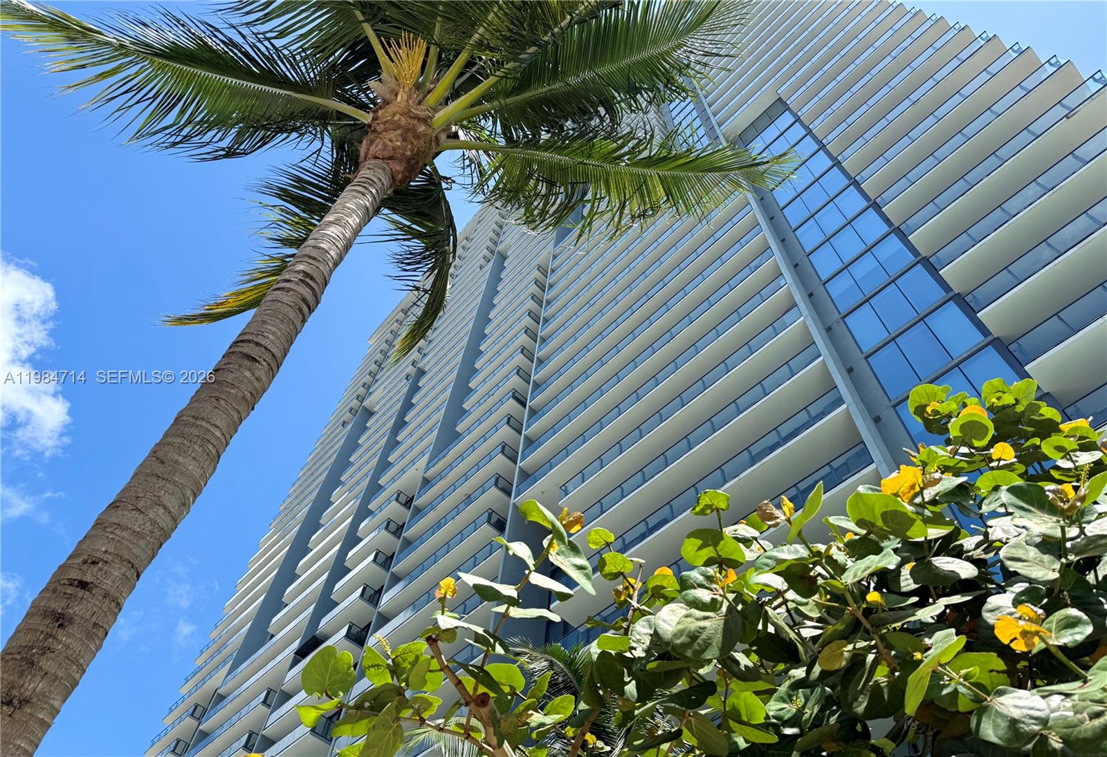 68 SE 6th St #806 Miami, FL 33131