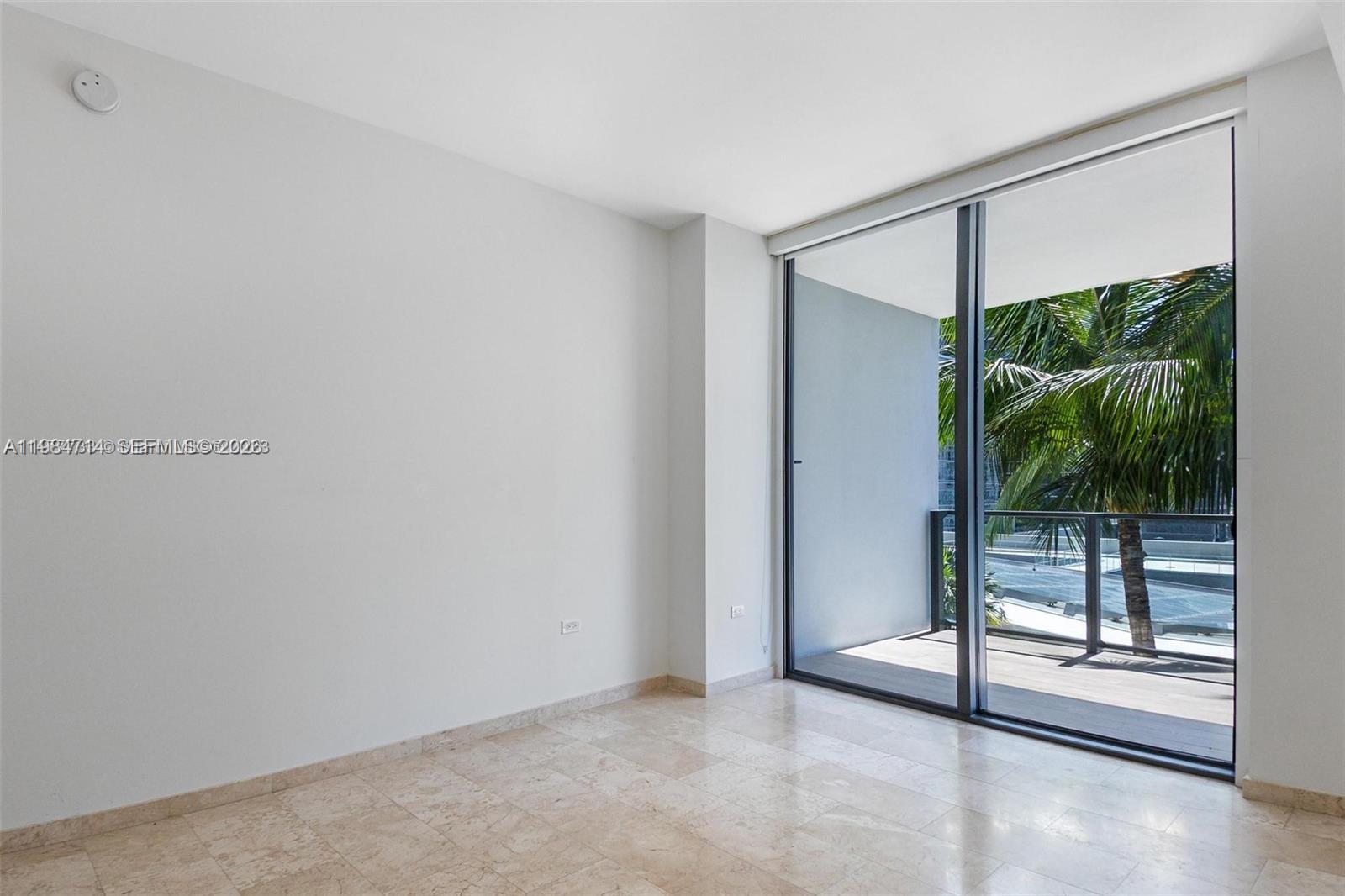 68 SE 6th St #806 Miami, FL 33131