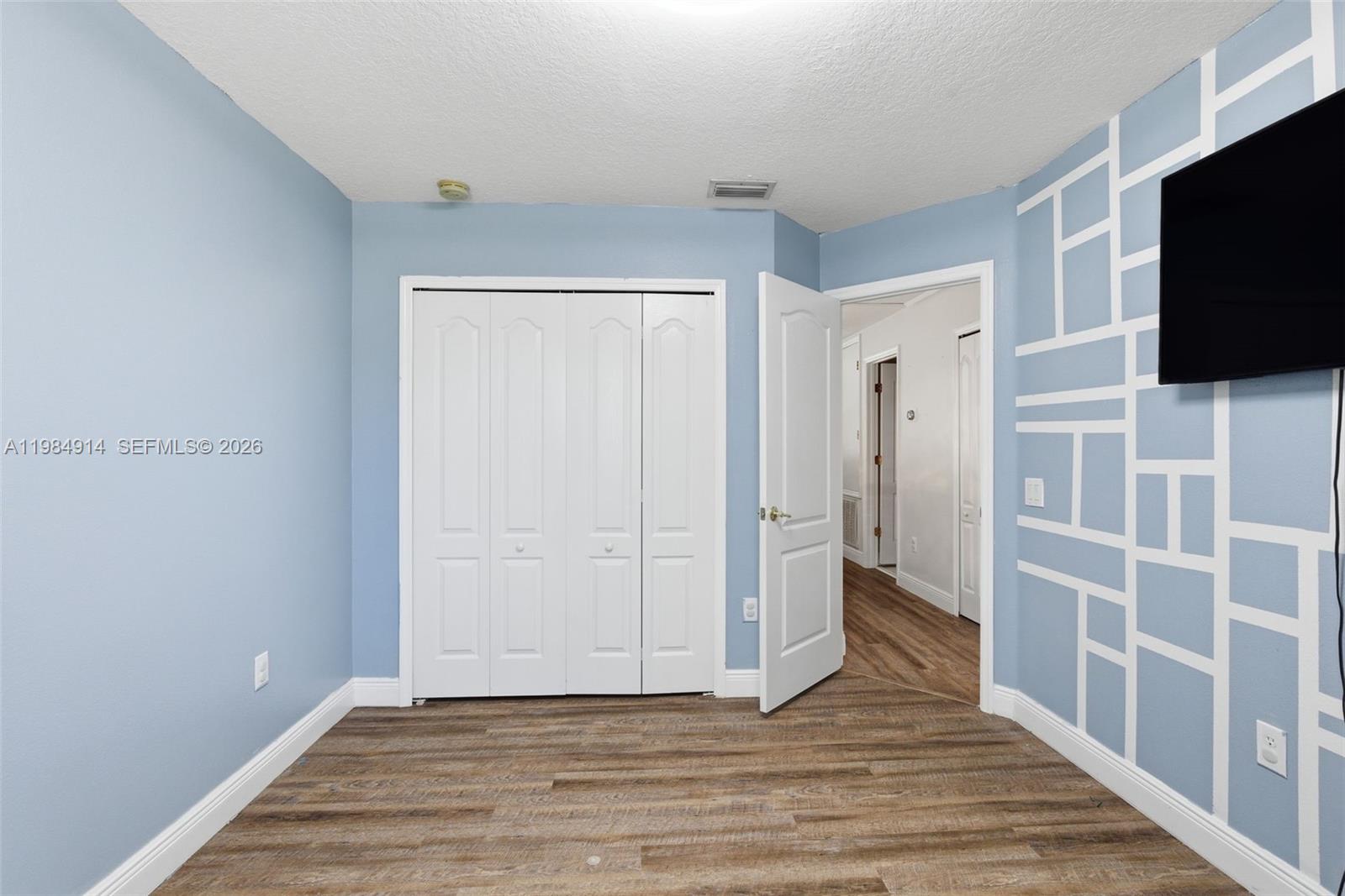 12502 Lake Vis Dr Tampa, FL 33534