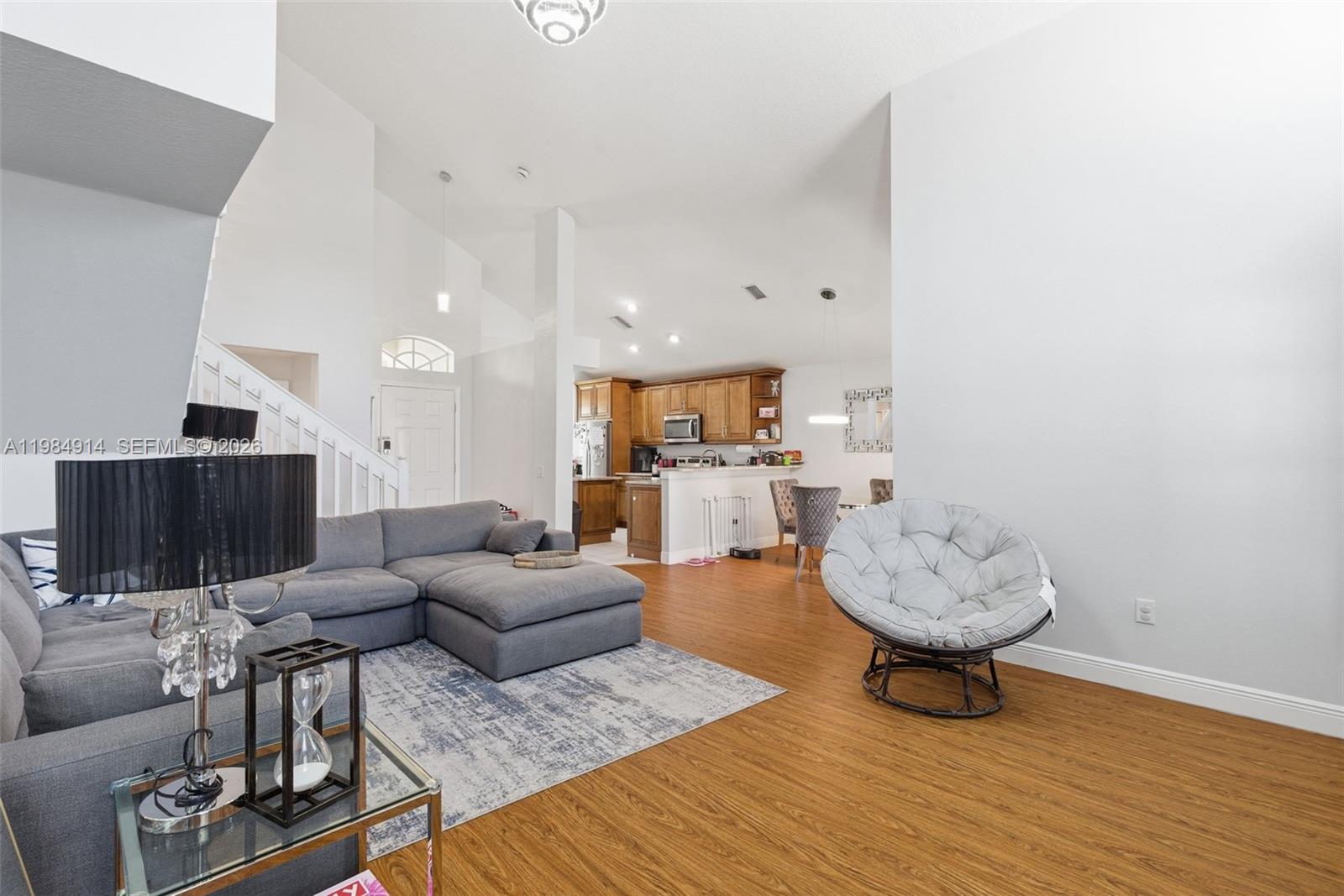 12502 Lake Vis Dr Tampa, FL 33534