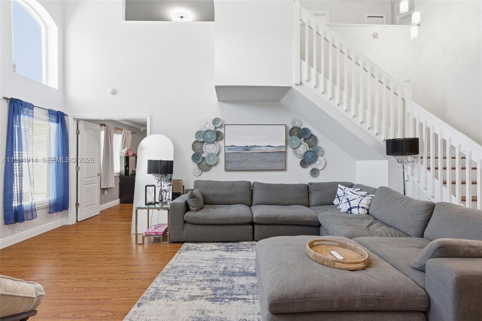 12502 Lake Vis Dr Tampa, FL 33534