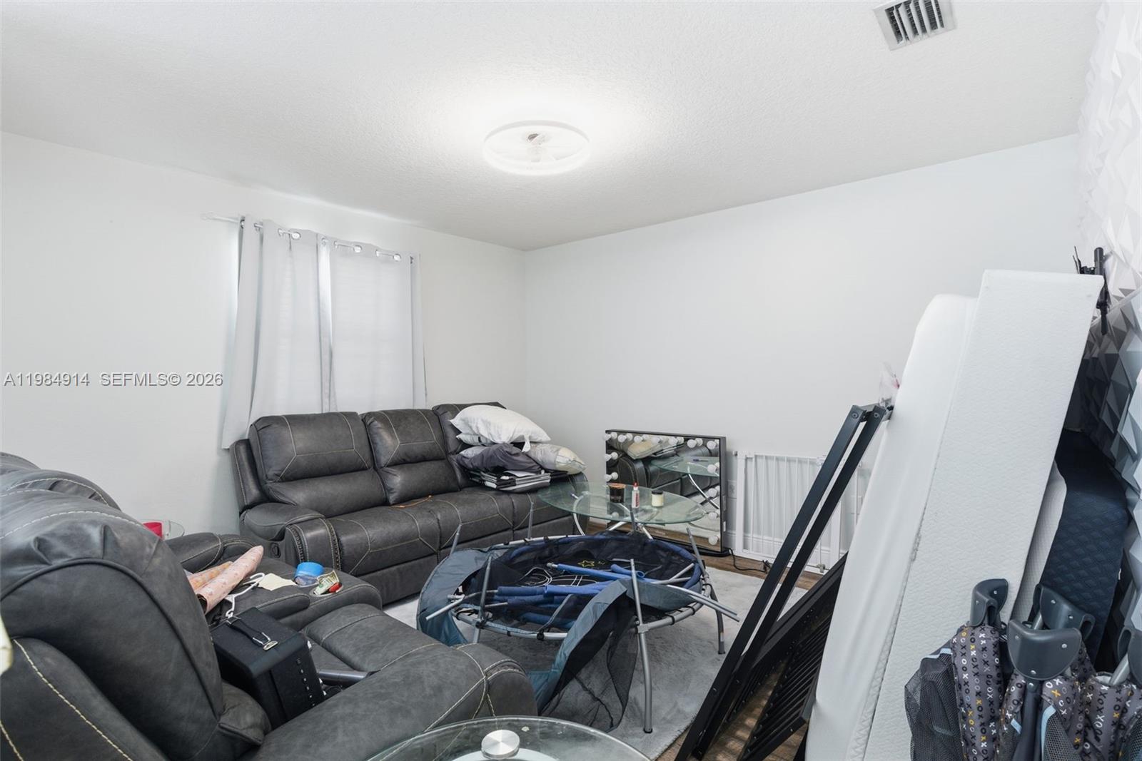 12502 Lake Vis Dr Tampa, FL 33534