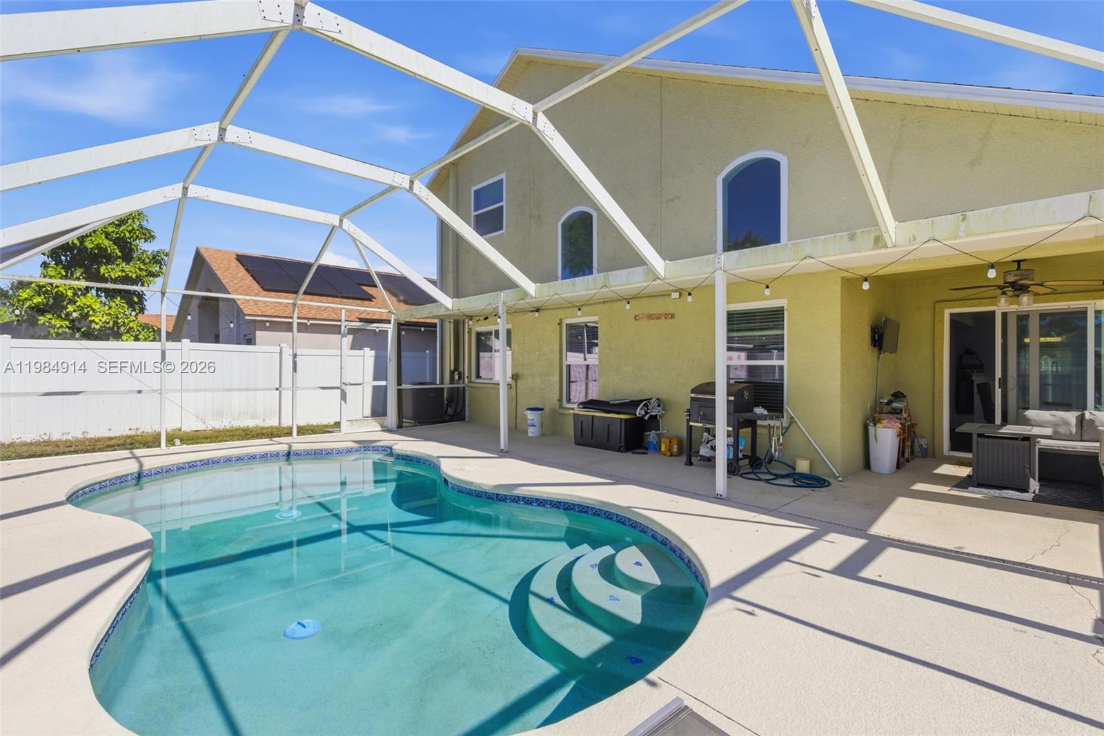 12502 Lake Vis Dr Tampa, FL 33534