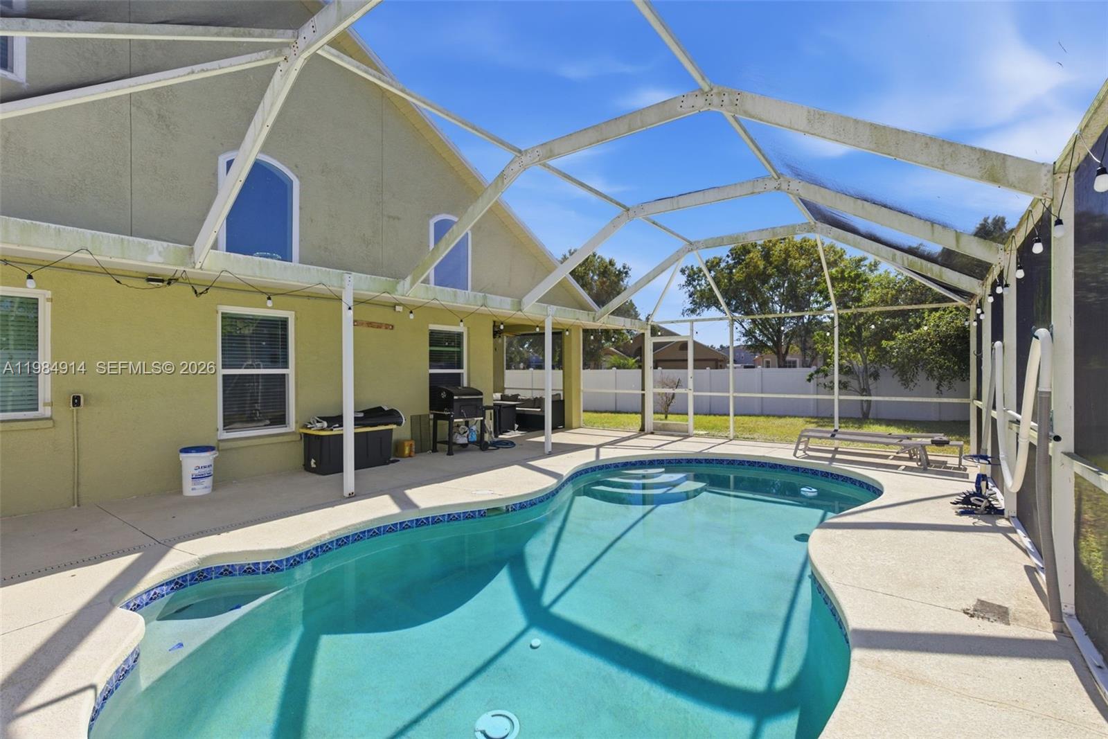 12502 Lake Vis Dr Tampa, FL 33534