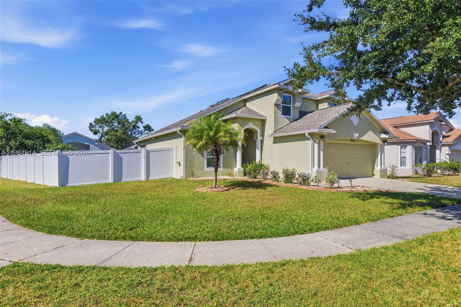 12502 Lake Vis Dr Tampa, FL 33534