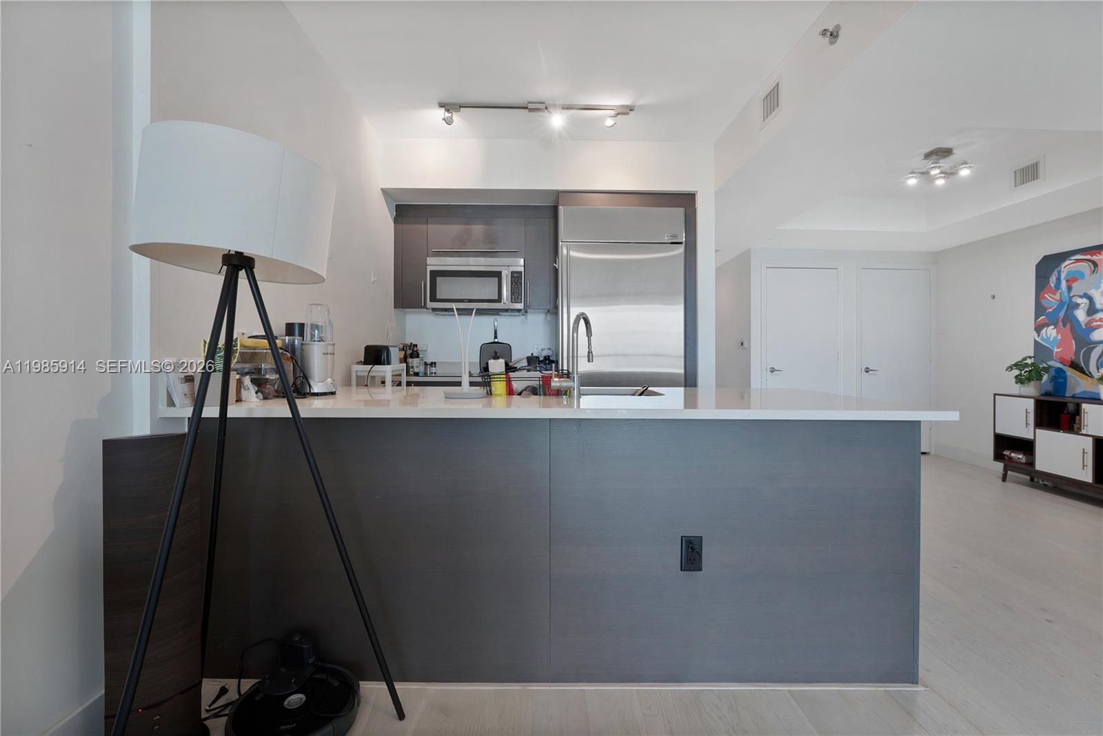 image 500 Brickell East4