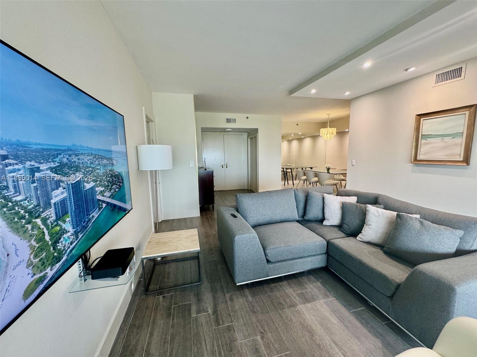 image Hamptons West15