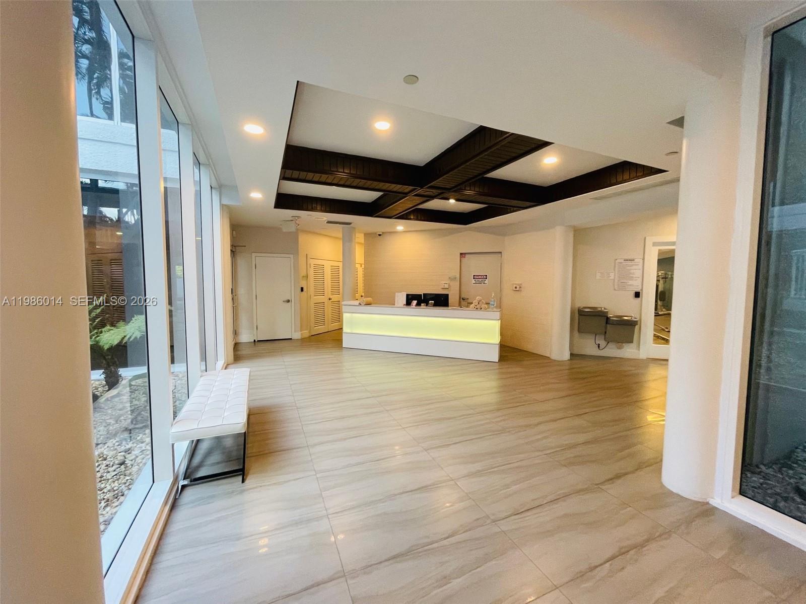 image Hamptons West47