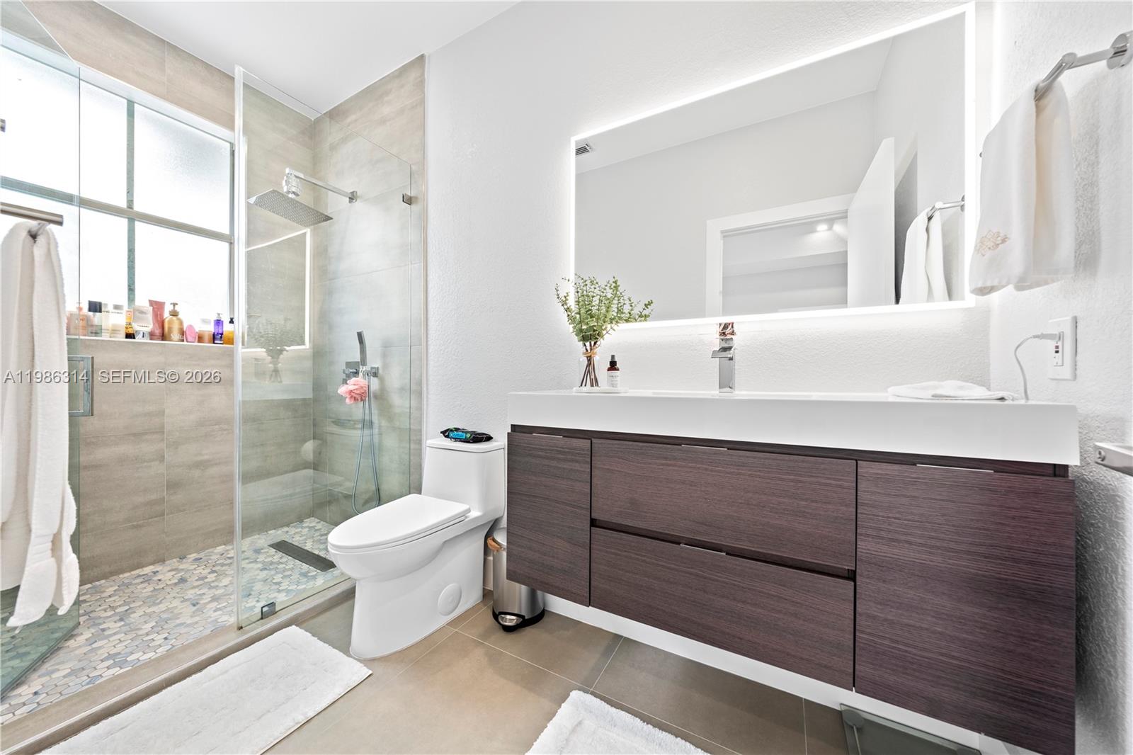 7827 NW 116th Ave Doral, FL 33178