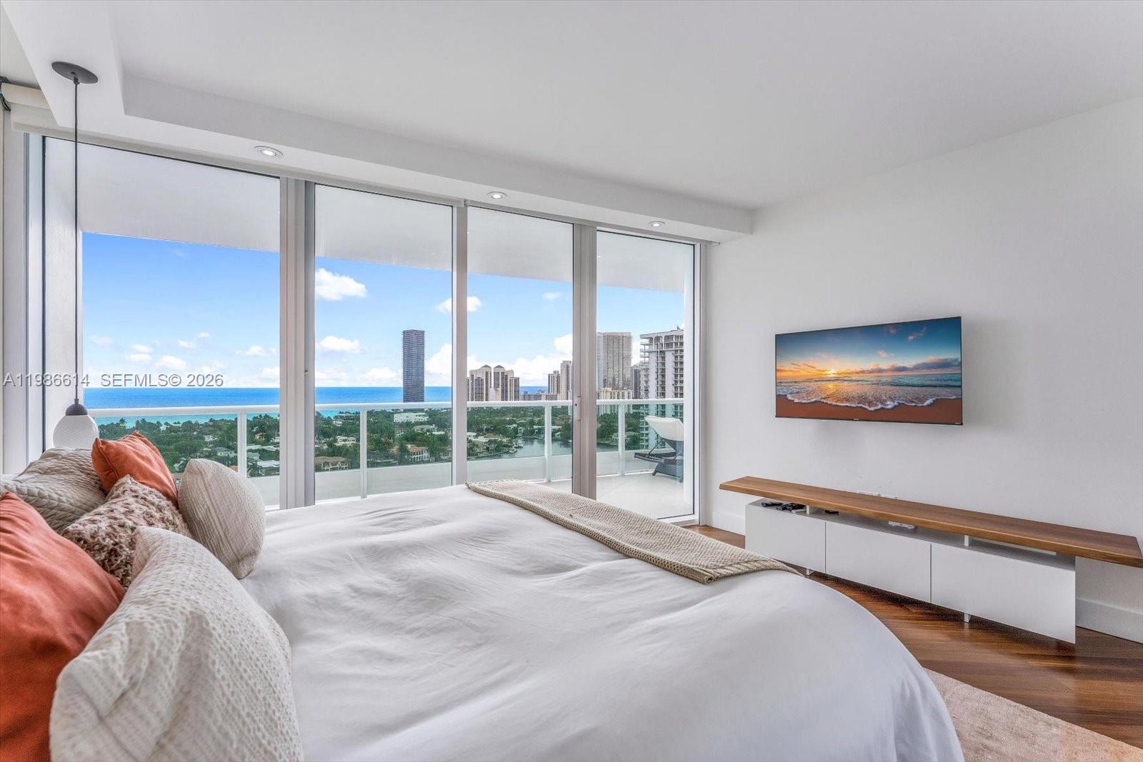 image Porto Vita South31