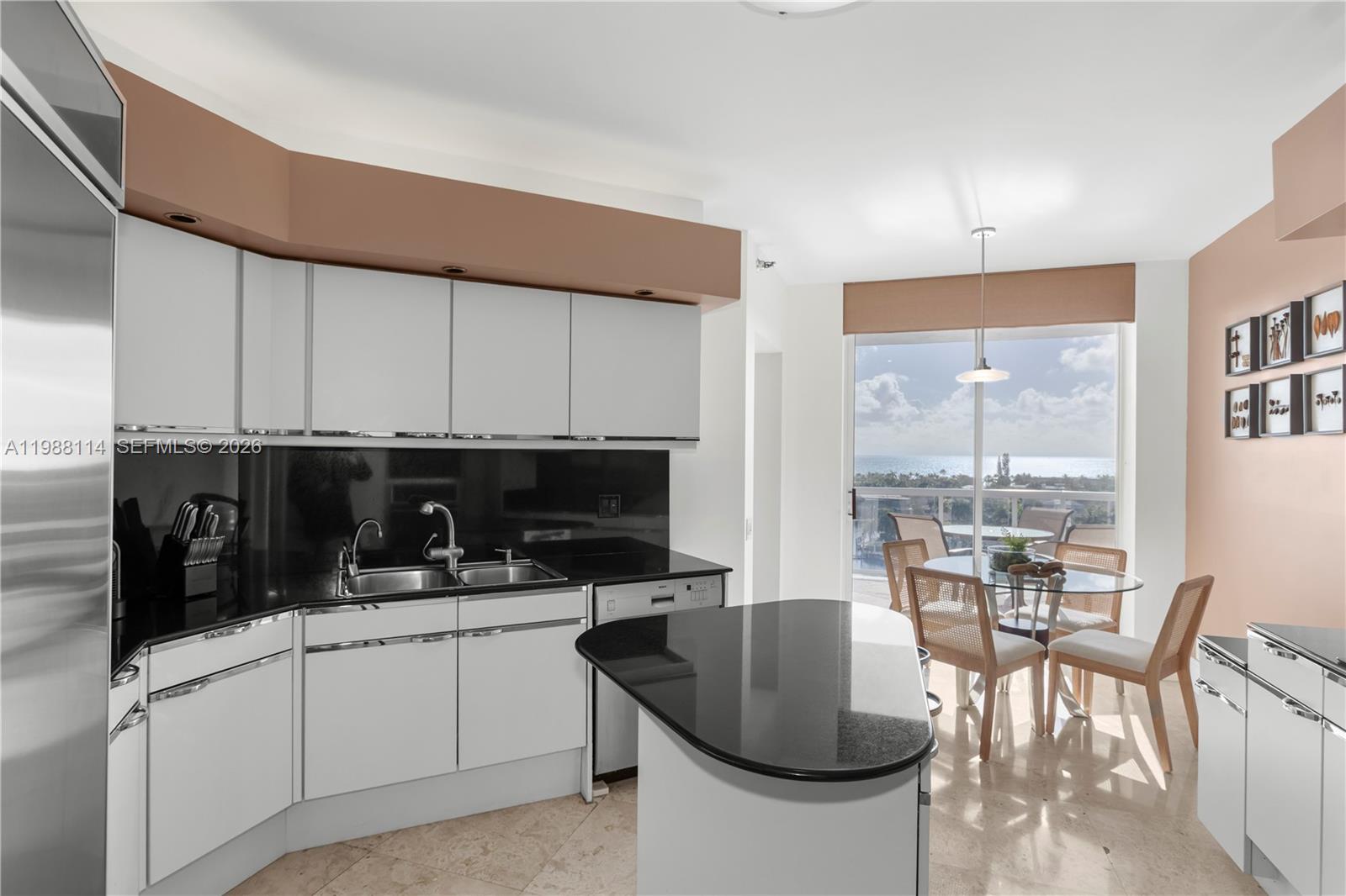 3802 NE 207th St #1001 Aventura, FL 33180