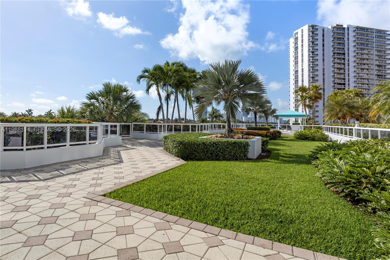 3802 NE 207th St #1001 Aventura, FL 33180