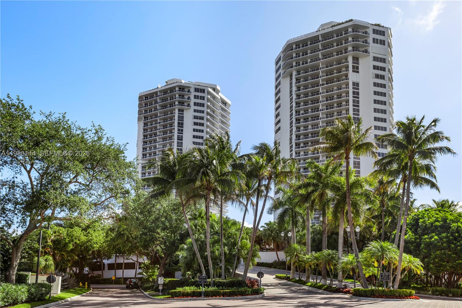 3802 NE 207th St #1001 Aventura, FL 33180